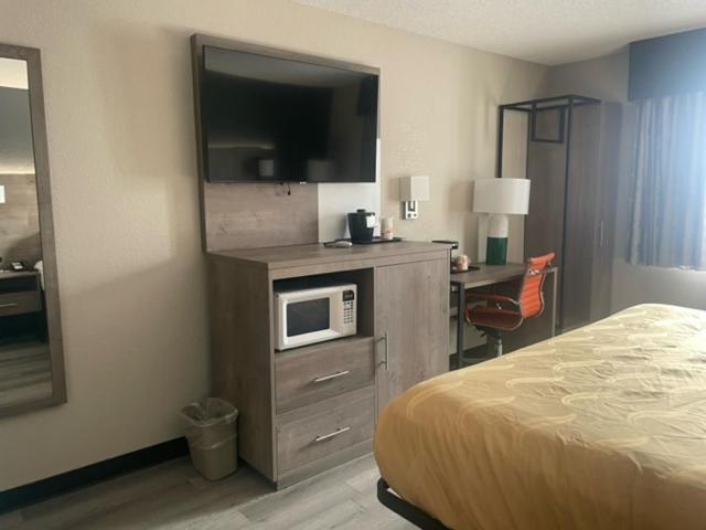 Quality Inn & Suites Ankeny-Des Moines Luaran gambar